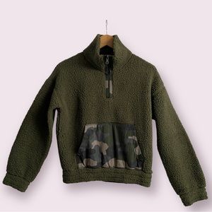 OFFLINE By Aerie-Teddy Sherpa Olive Green W/Camo  1/4 Zip Jacket XXS Cropped NEW